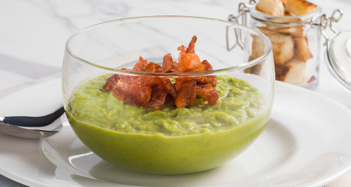 PEA CREAM WITH CRISPY SAN DANIELE HAM