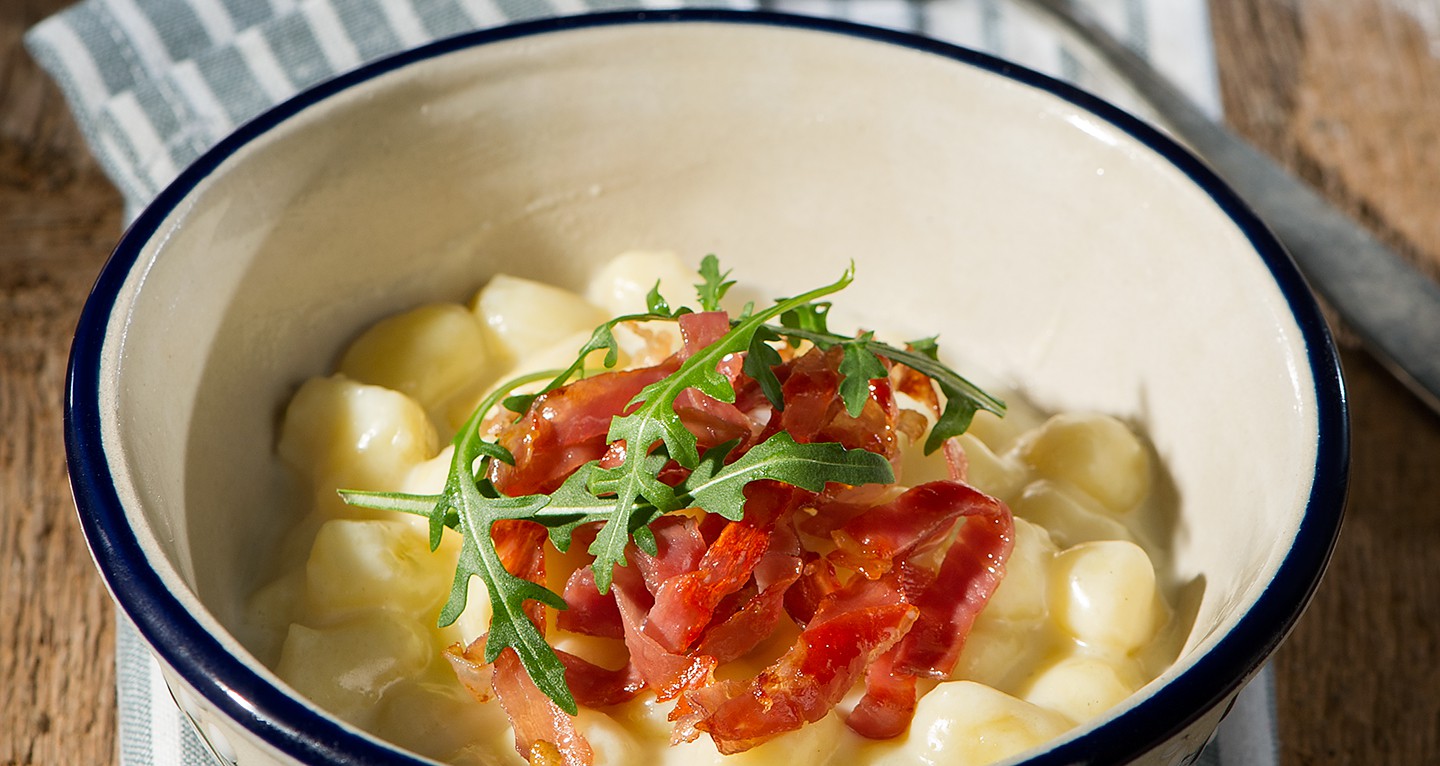 GNOCCHI WITH TALEGGIO CHEESE, ROCKET AND CRISPY PARMA HAM